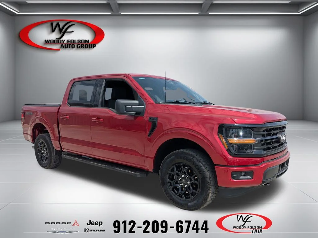 Used 2025 Red Ford XLT image 1