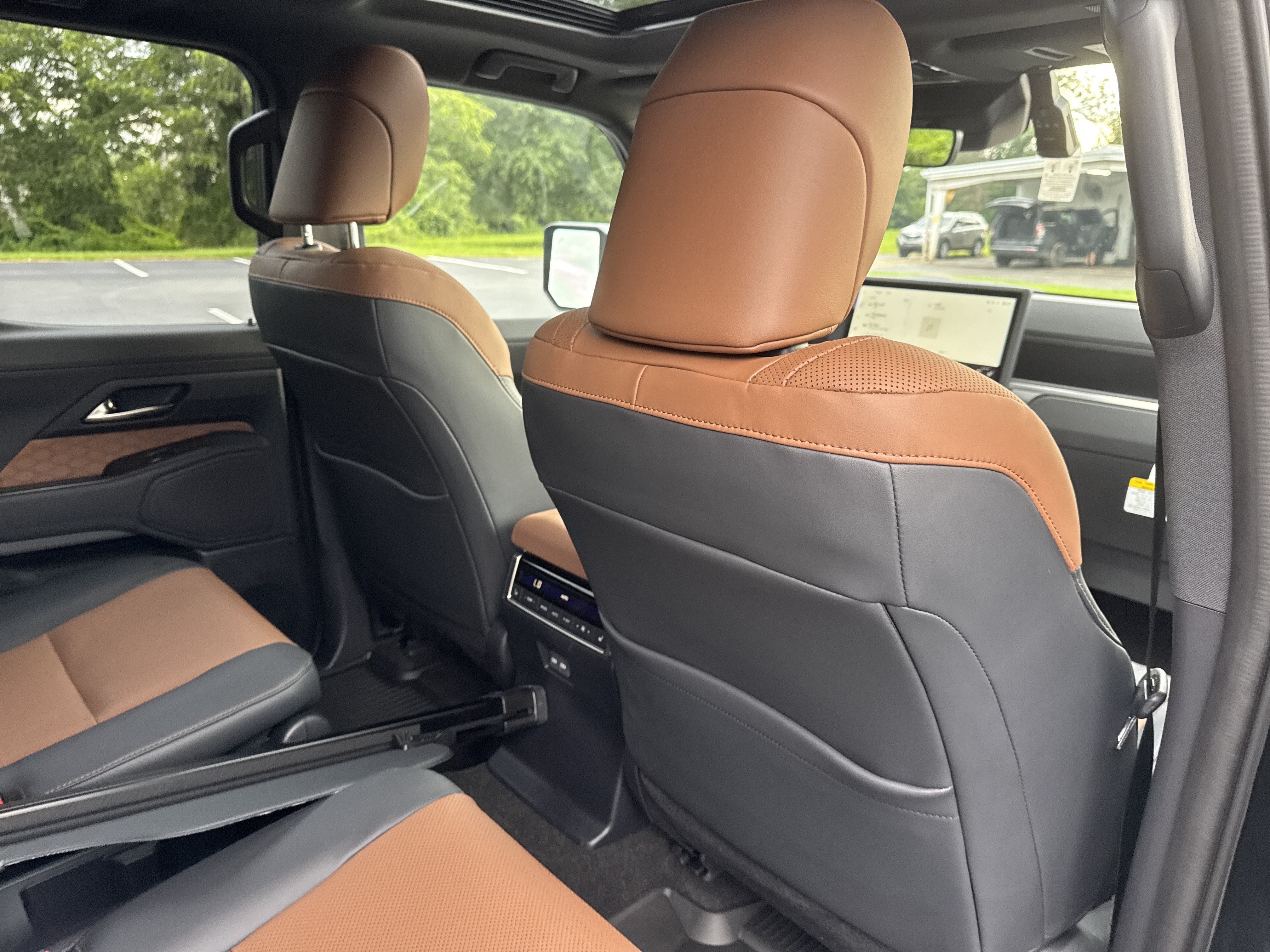 2026 Lexus GX Premium - Photo 32