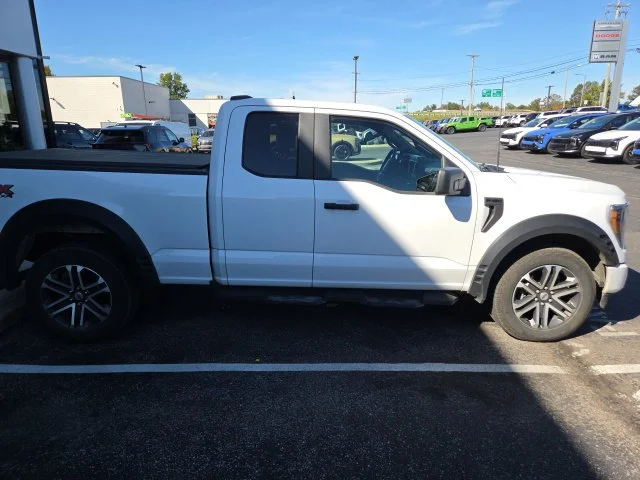 Used 2023 White Ford XL image 3