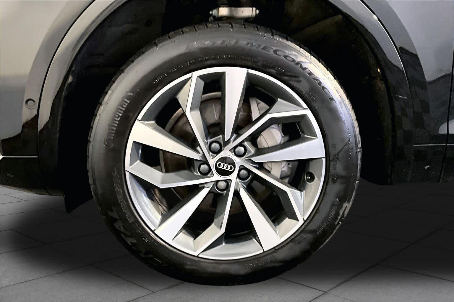 Used 2022 Mythos Black Metallic Audi S line Prestige image 11