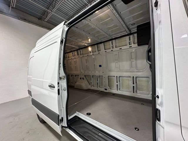 New 2026  Mercedes-Benz Cargo 170 WB image 14
