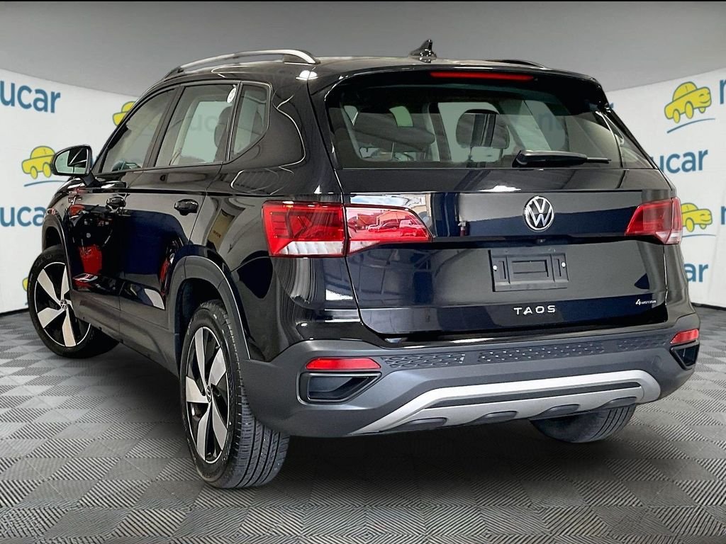 Used 2024 Black Volkswagen 1.5T S image 4