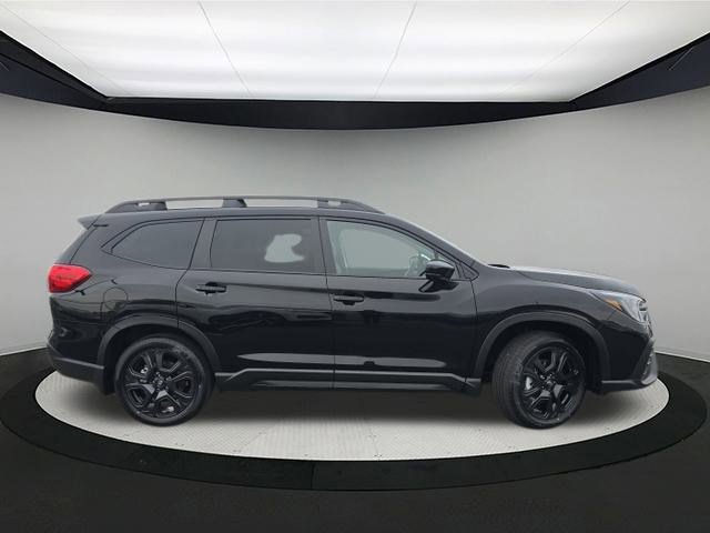 New 2026 CRYSTAL BLACK SILICA Subaru Onyx Edition Touring 7-Passenger image 8