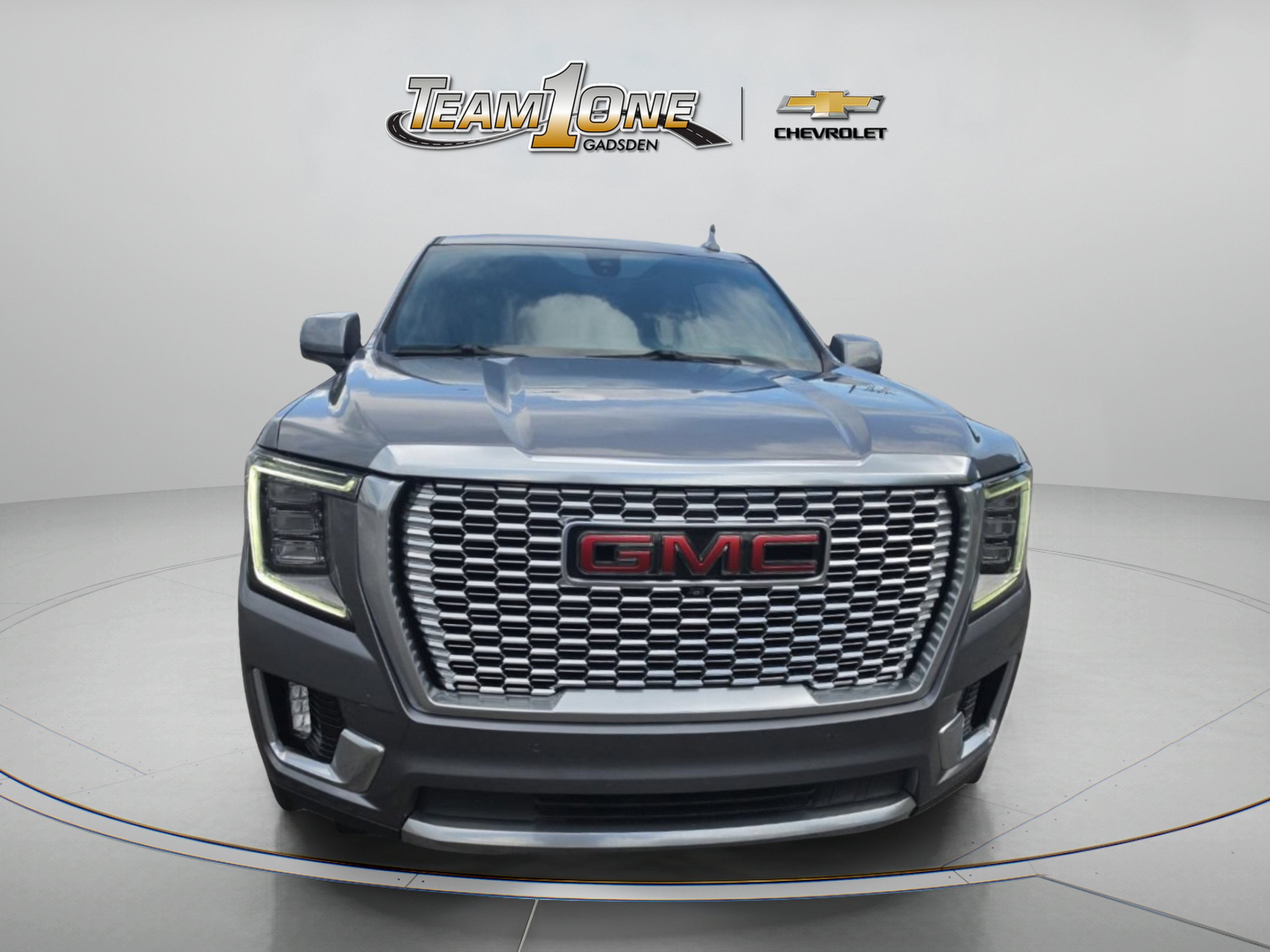 Used 2021 SATIN STEEL METALLIC GMC Denali image 2
