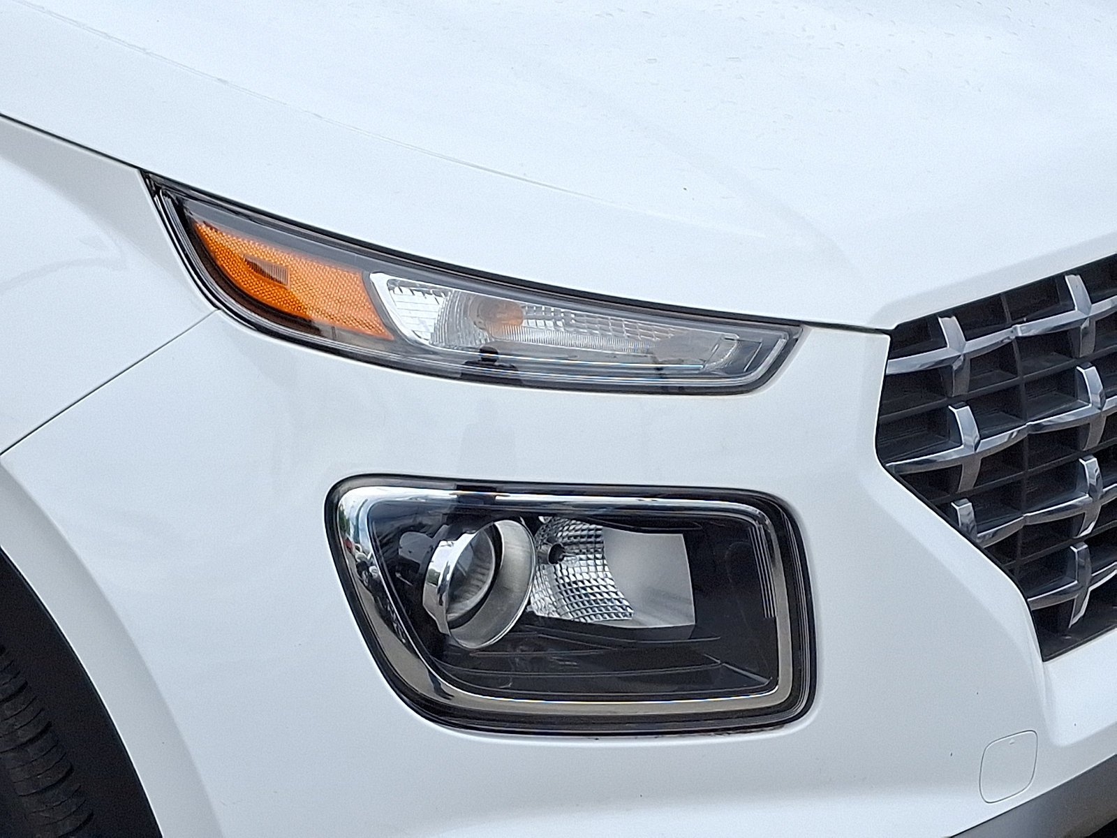 2024 Hyundai Venue SEL - Photo 9