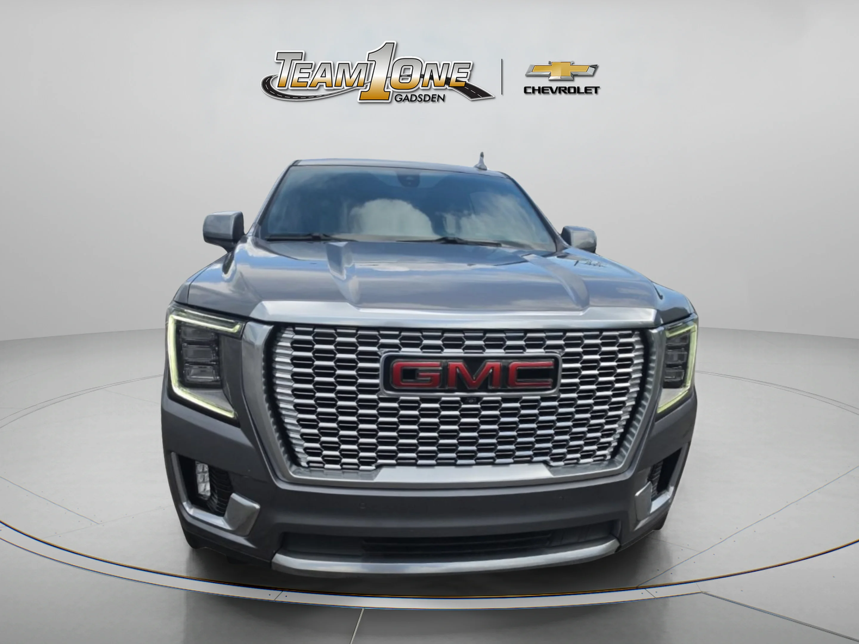 Used 2021 SATIN STEEL METALLIC GMC Denali image 2