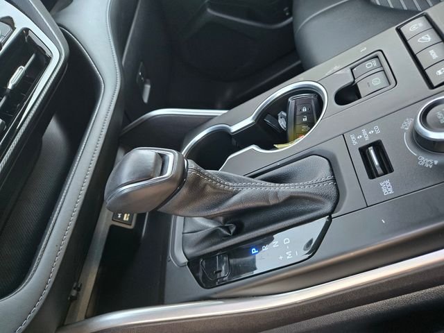 Used 2022  Toyota XSE image 13