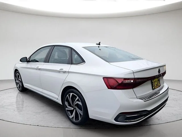 New 2026 Opal White Pearl Volkswagen 1.5T SEL image 4