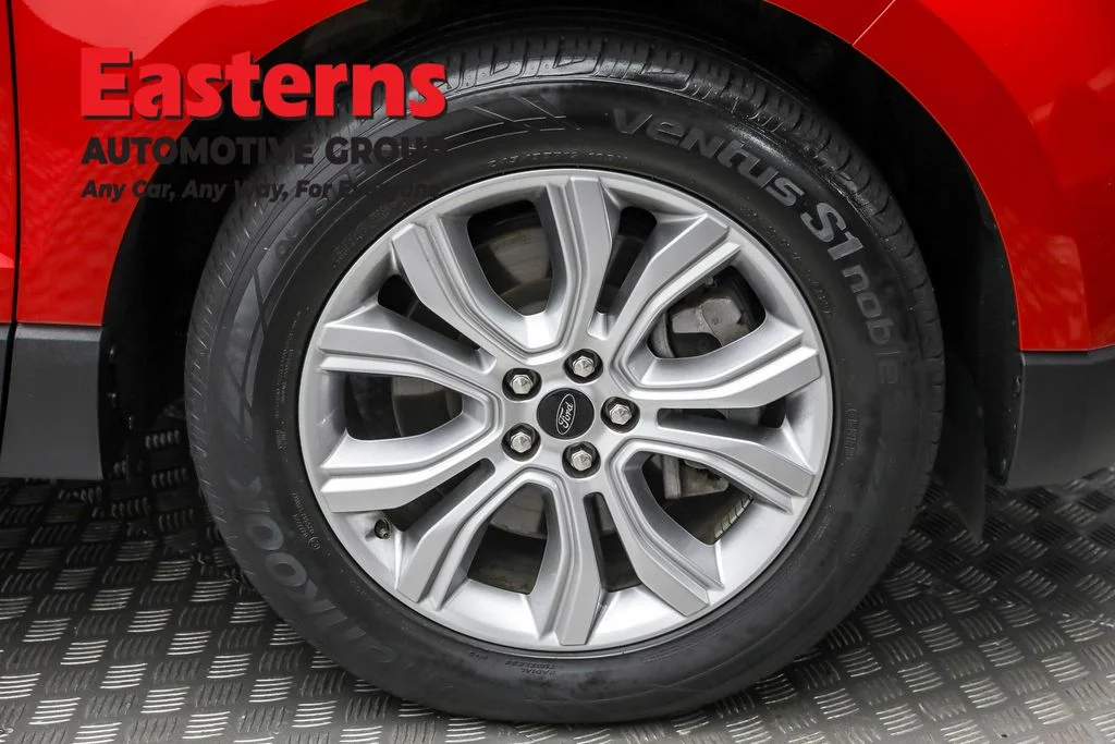 Used 2024 Red Ford Titanium image 30