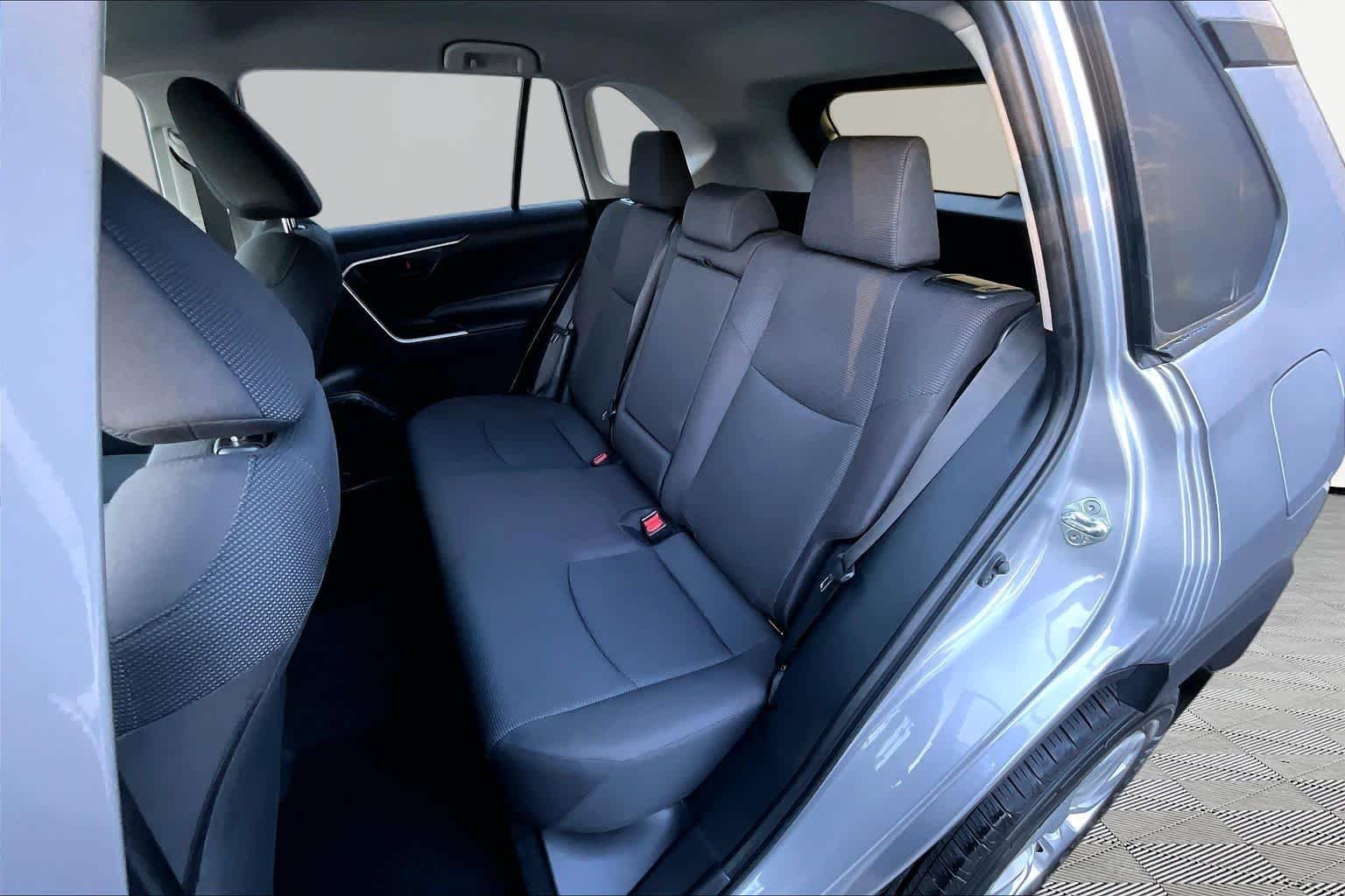 Used 2025 Silver Sky Metallic Toyota LE image 21