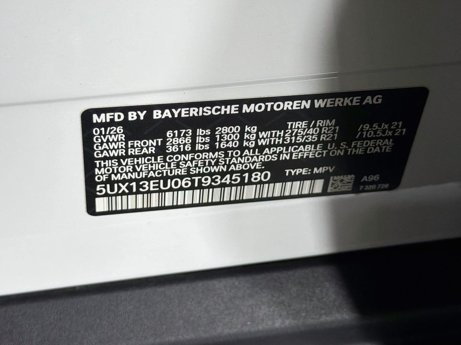 Used 2026 Mineral White Metallic BMW sDrive40i image 34