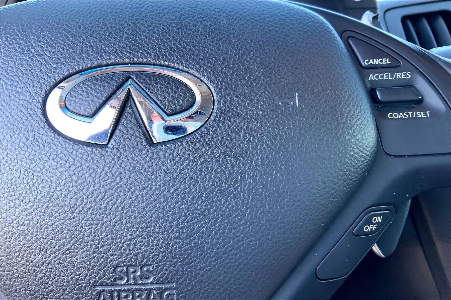 Used 2014 Black Obsidian INFINITI  image 24