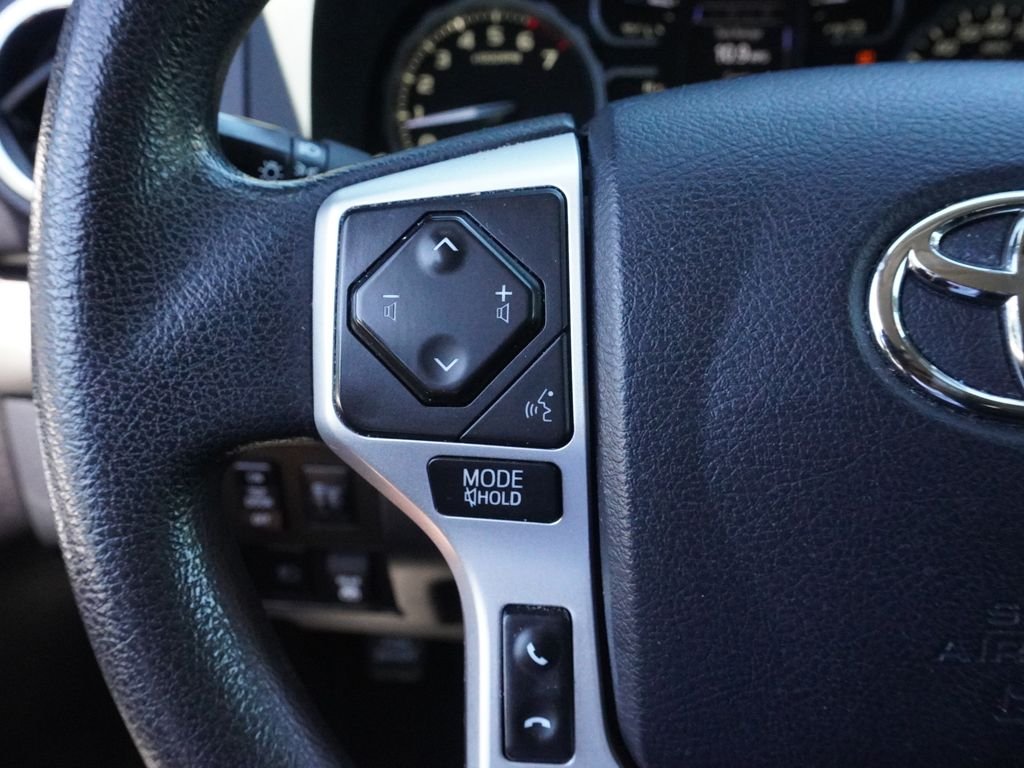 Used 2020 Gray Toyota SR5 image 34