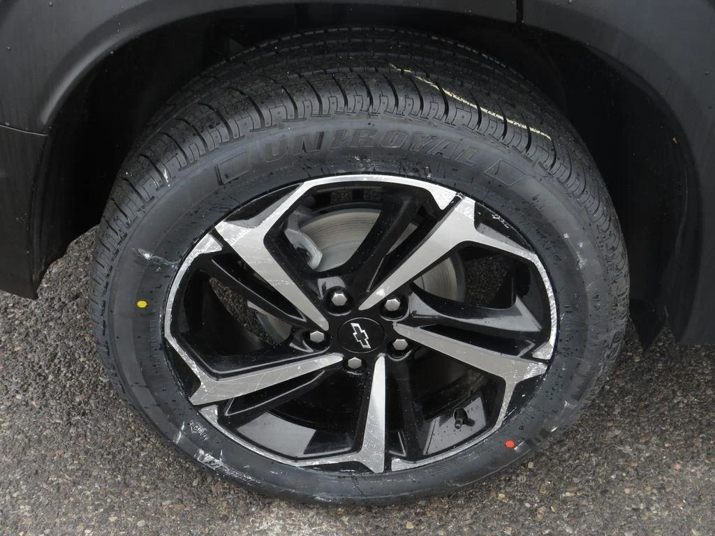 Used 2023 Sterling Gray Metallic Chevrolet RS image 13