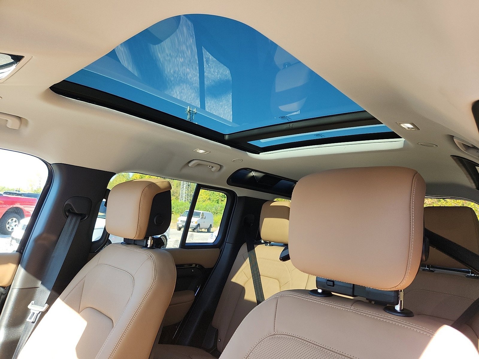 New 2026 Santorini Black LAND ROVER S image 12