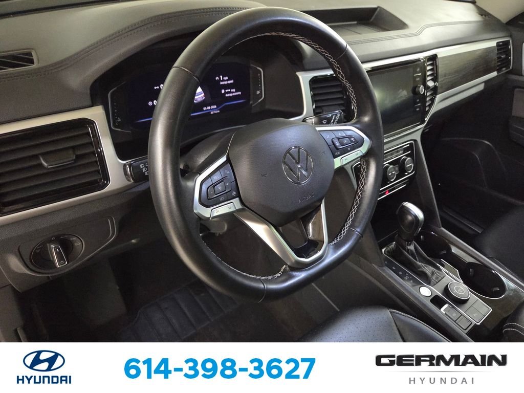 Used 2023 White Volkswagen 3.6L V6 SE w/Technology image 18