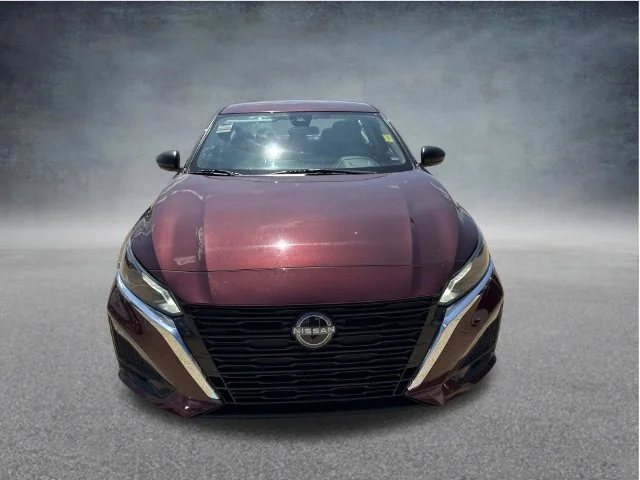 Used 2025 Red Nissan 2.5 SV image 5