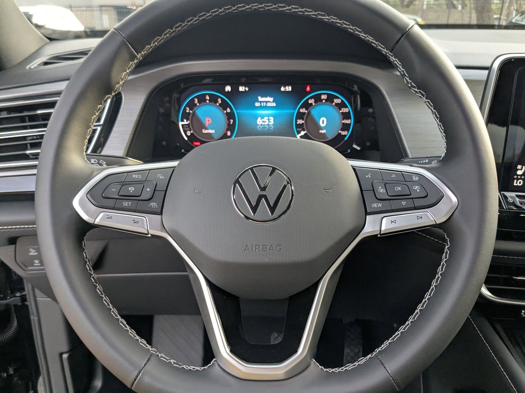 New 2026 Deep Black Pearl Volkswagen 2.0T SE w/Technology image 9