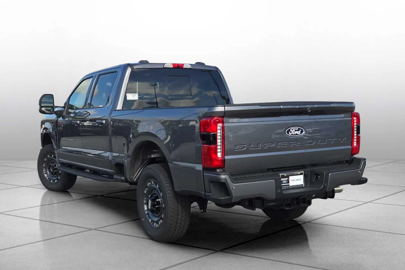 New 2027 Carbonized Gray Metallic Ford F-250® XLT image 13