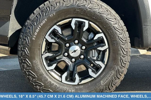 Used 2024 White Chevrolet ZR2 image 27
