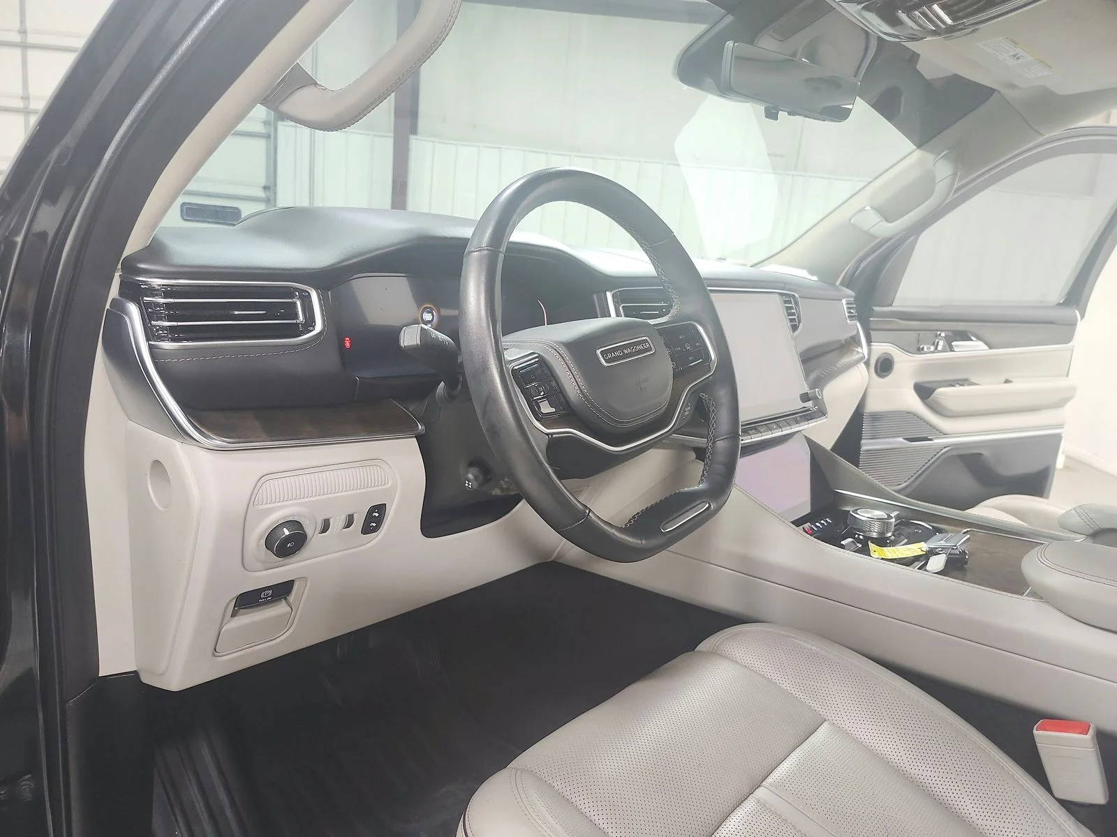 Used 2023 Black Jeep Series II image 18