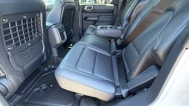 New 2026 Oxford White Ford Badlands® image 51