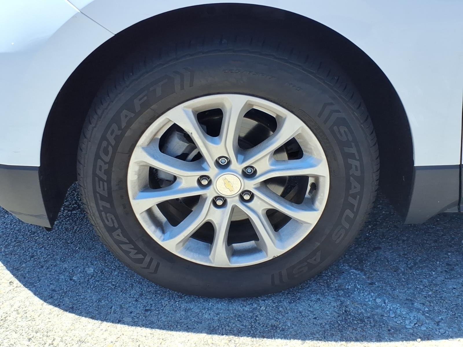 Used 2019 Summit White Chevrolet LT image 4