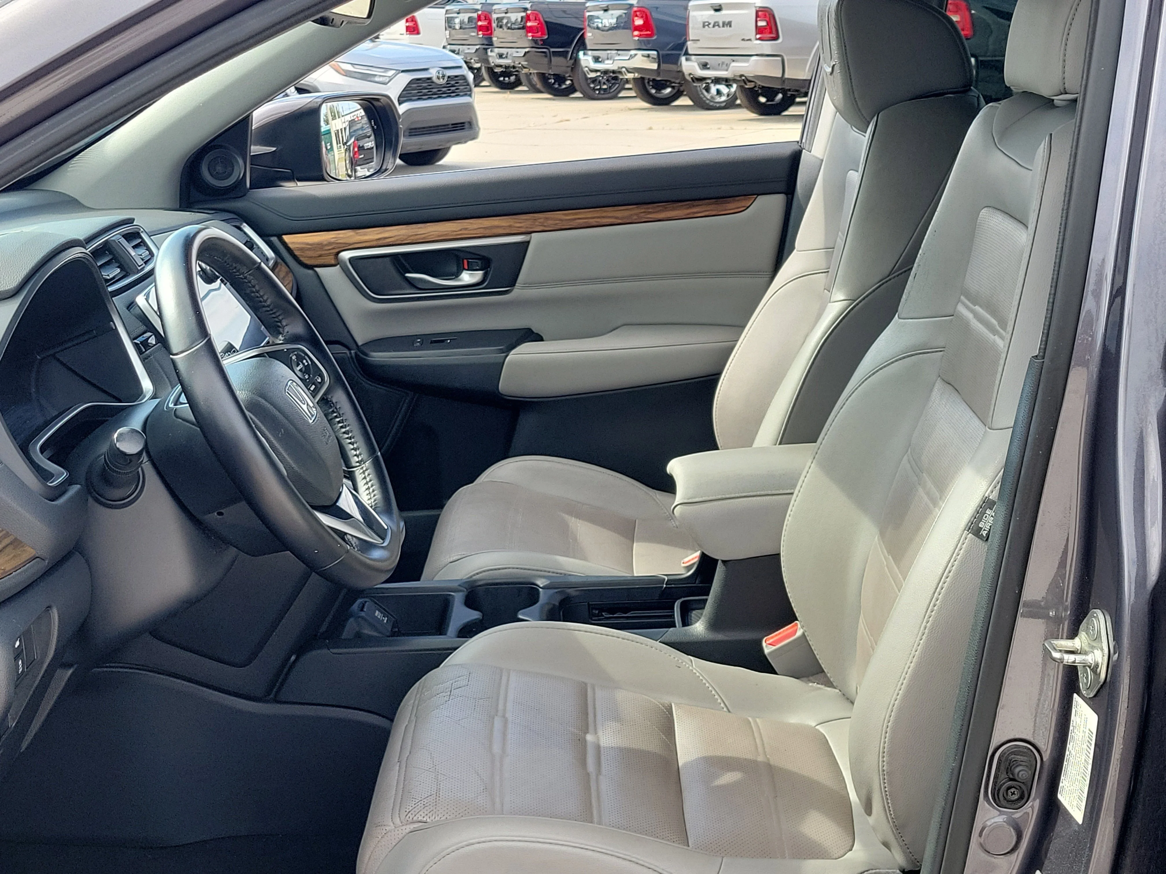 Used 2018 Gunmetal Metallic Honda EX-L image 22