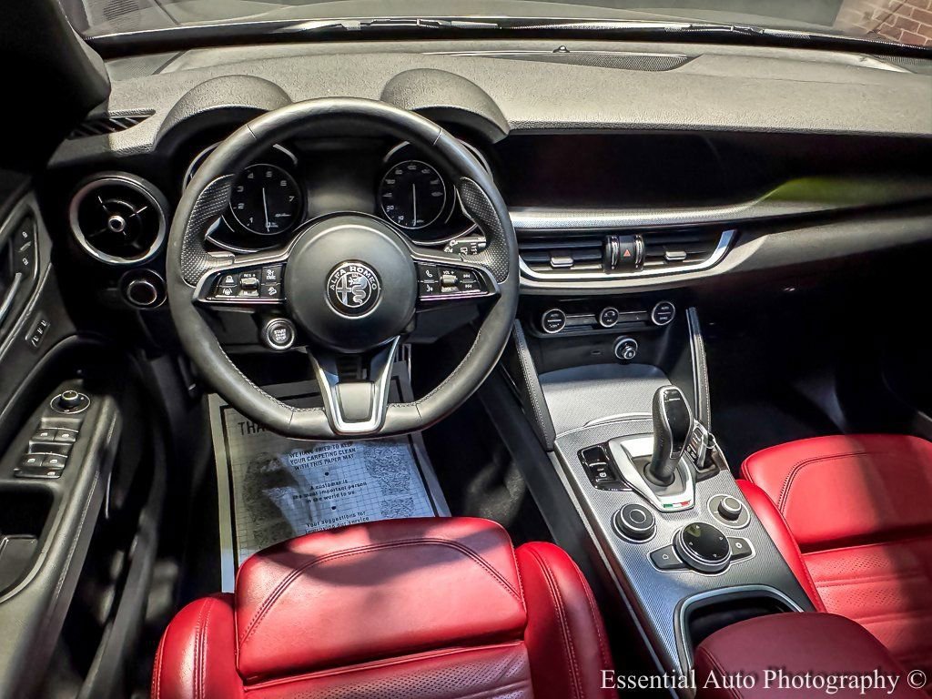 2023 ALFA ROMEO STELVIO - Image 17