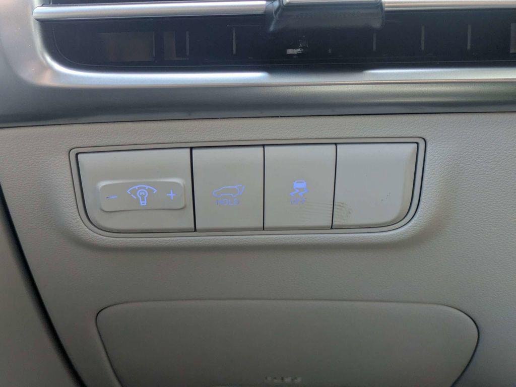 New 2026 Silver Hyundai SEL Premium FWD image 26