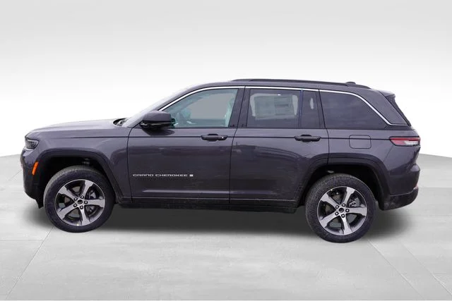 New 2026 Baltic Gray Metallic Clearcoat Jeep Limited image 6
