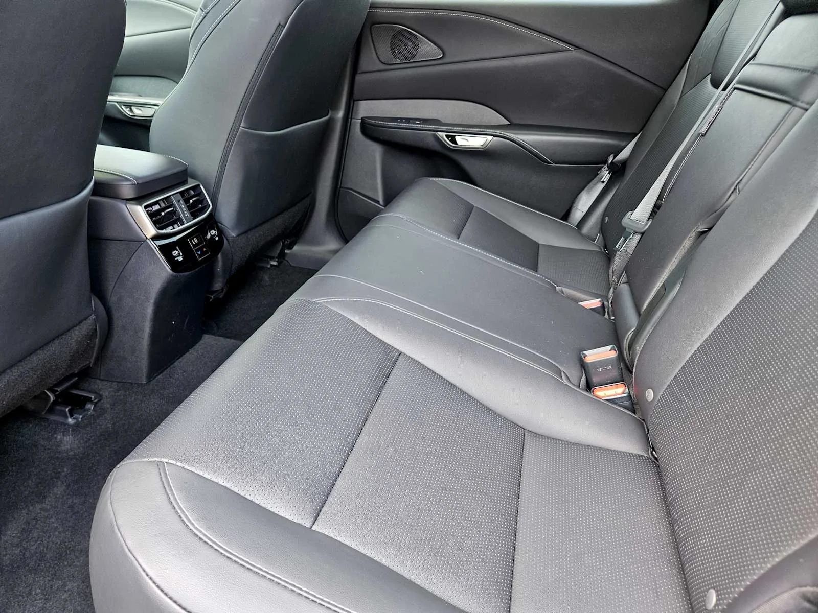 Certified Used 2023 NEBULA GRAY PEARL Lexus Premium Plus image 22