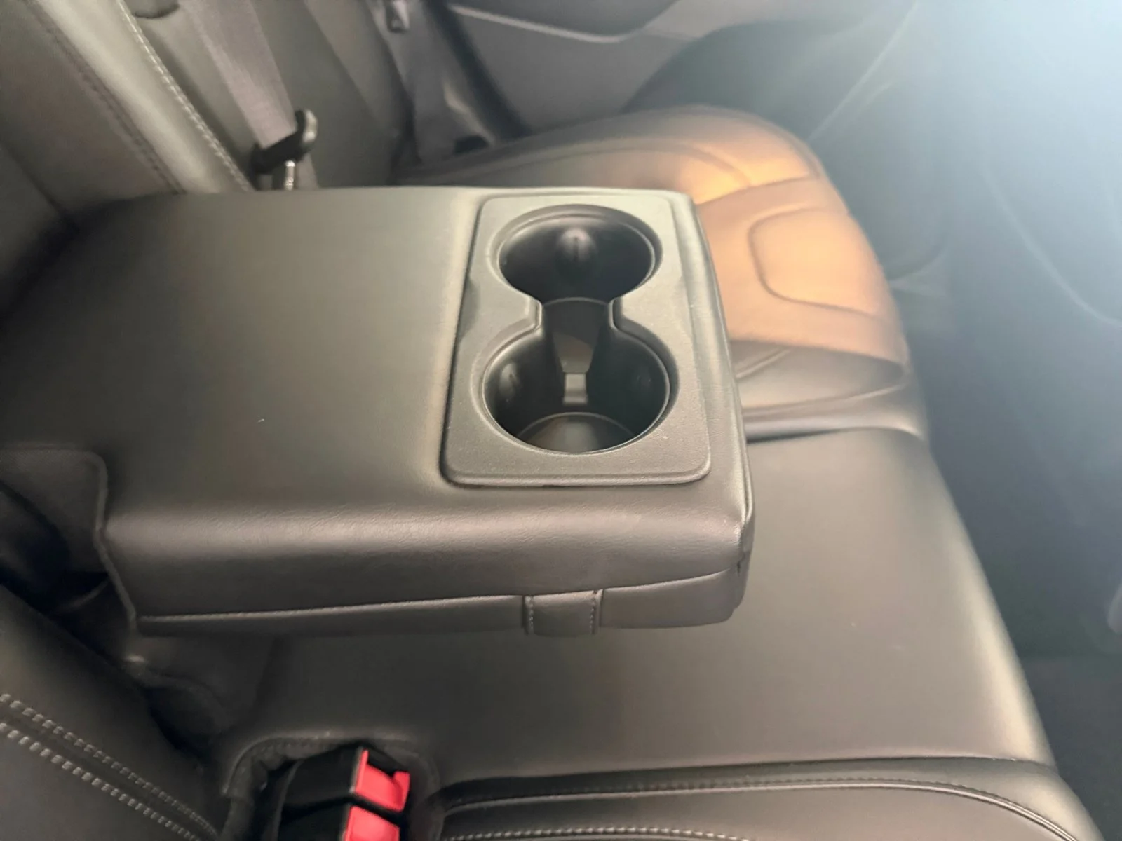 Used 2019 Bright White Clearcoat Jeep Limited image 36
