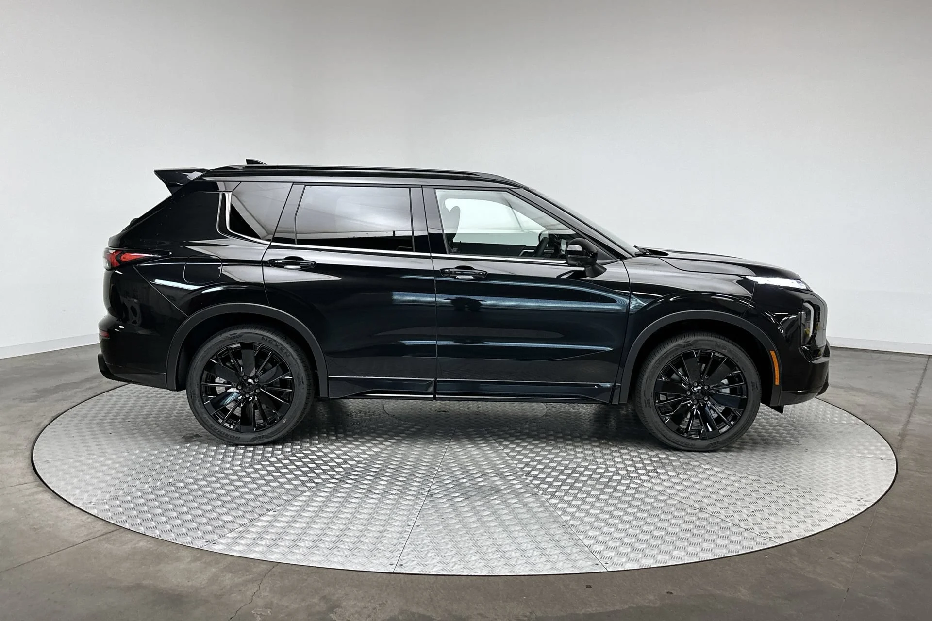 New 2026 Black Diamond Mitsubishi BLACK EDITION S-AWC image 10