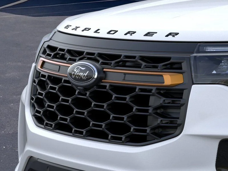 New 2026 Star White Metallic Tri-Coat Ford Tremor® image 17