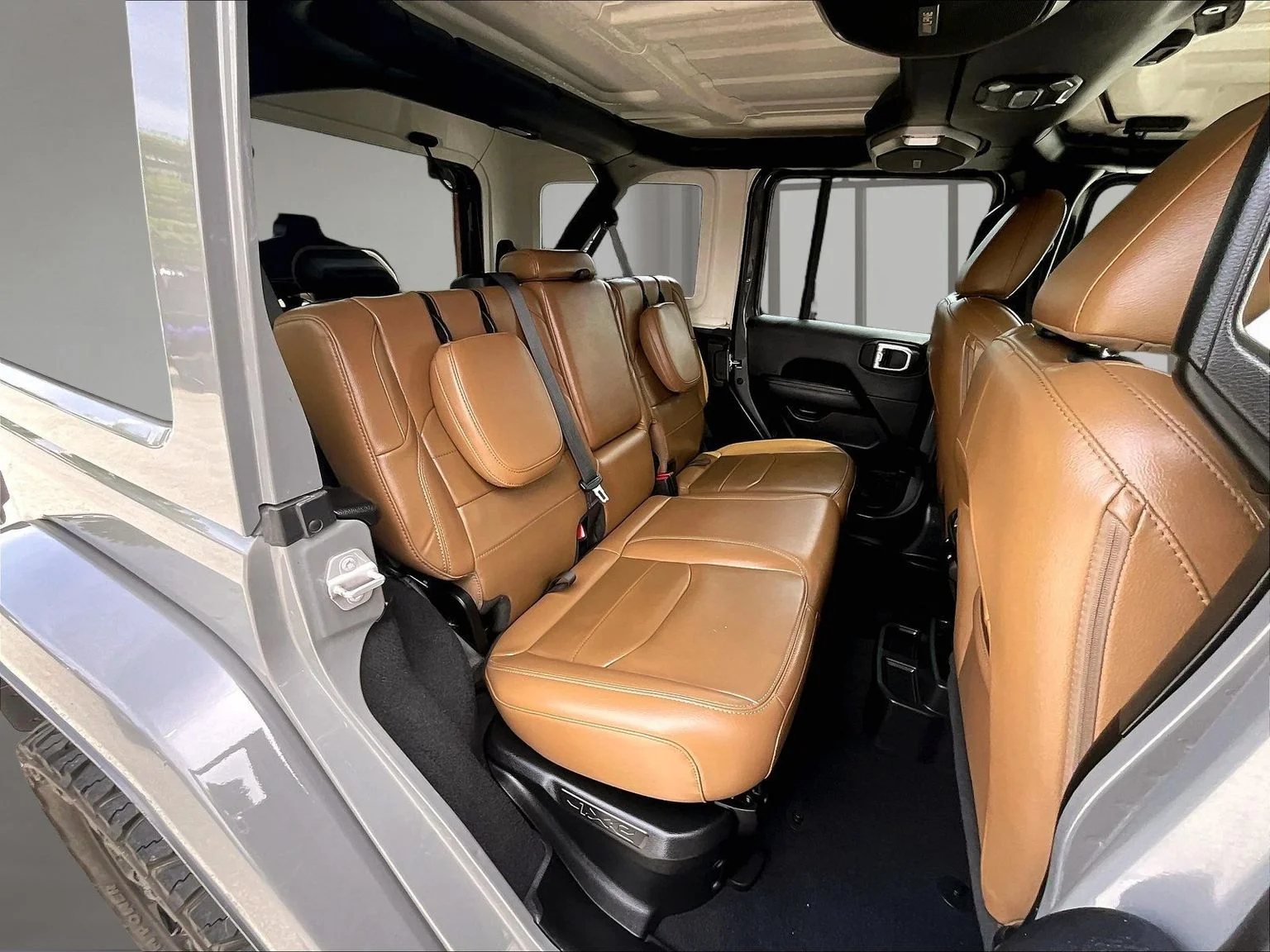Used 2022 Gray Jeep Unlimited Sahara 4xe image 28