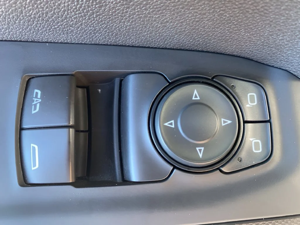 Used 2025 Summit White Chevrolet WT image 10