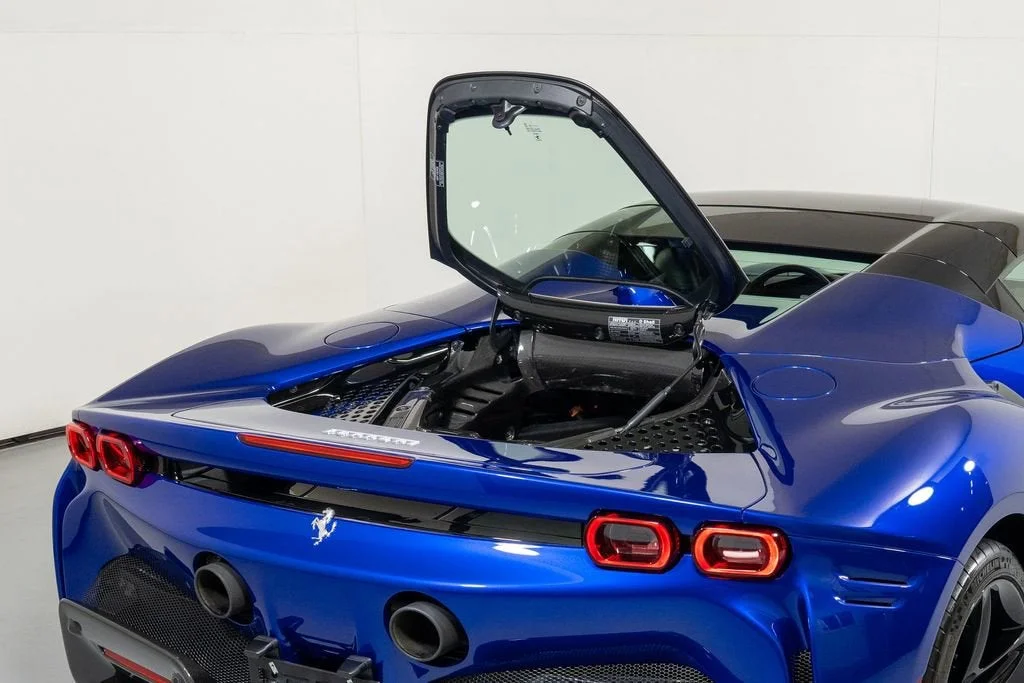 Used 2022 Extra Sample Ferrari Base image 17