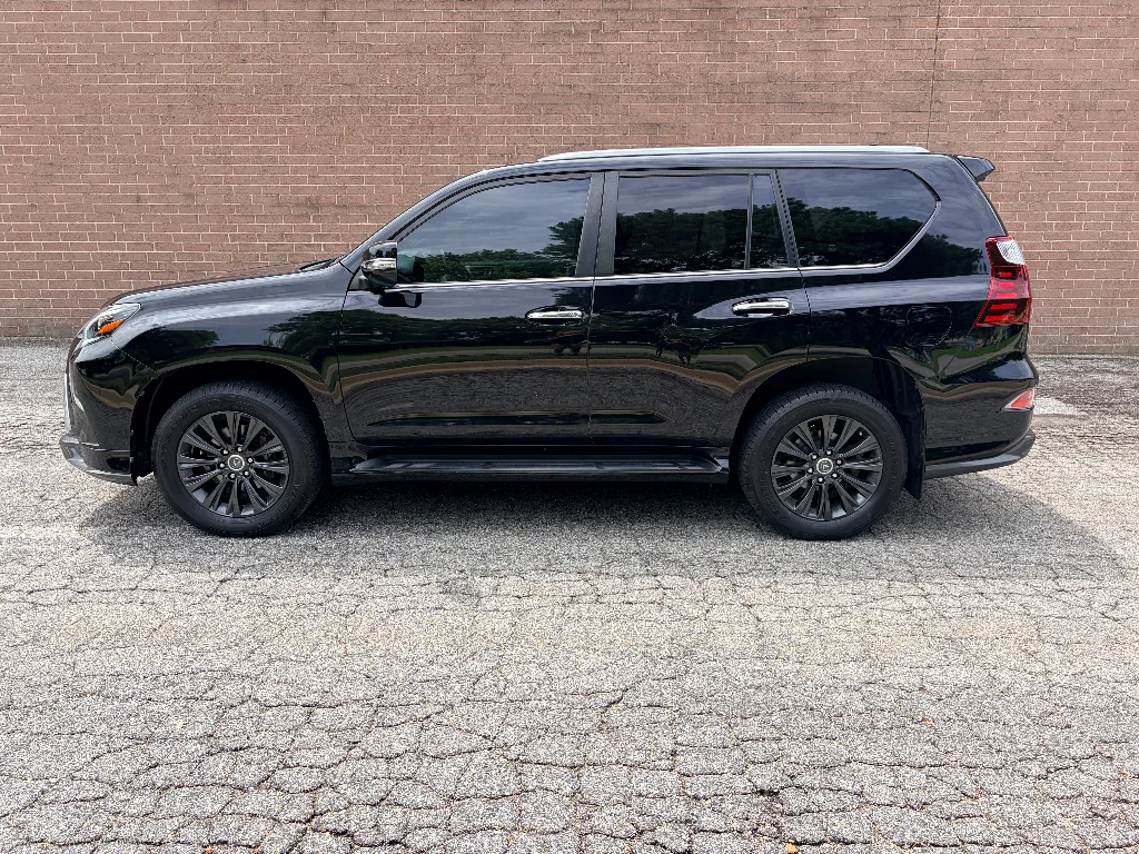 Used 2021 Black Onyx Lexus Premium image 2