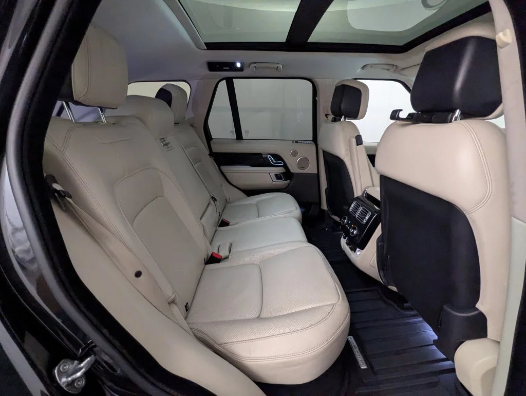 Used 2019 Black Land Rover 3.0L V6 Supercharged HSE image 49
