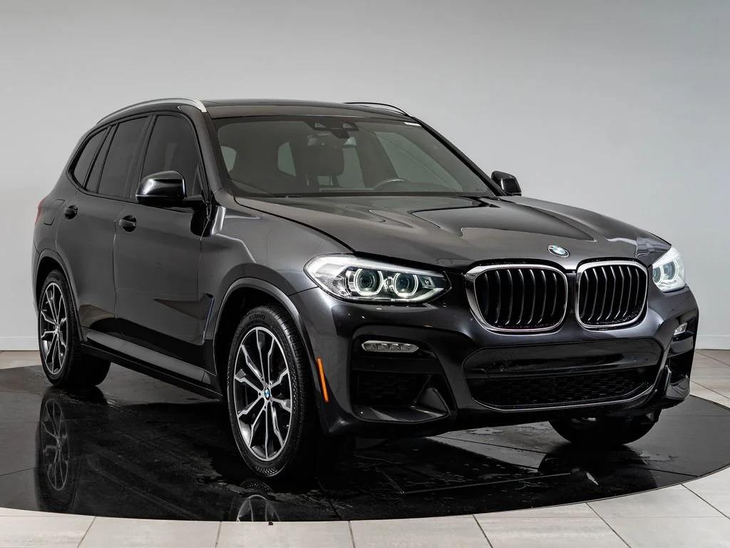 Used 2019 Dark Graphite Metallic BMW xDrive30i image 12