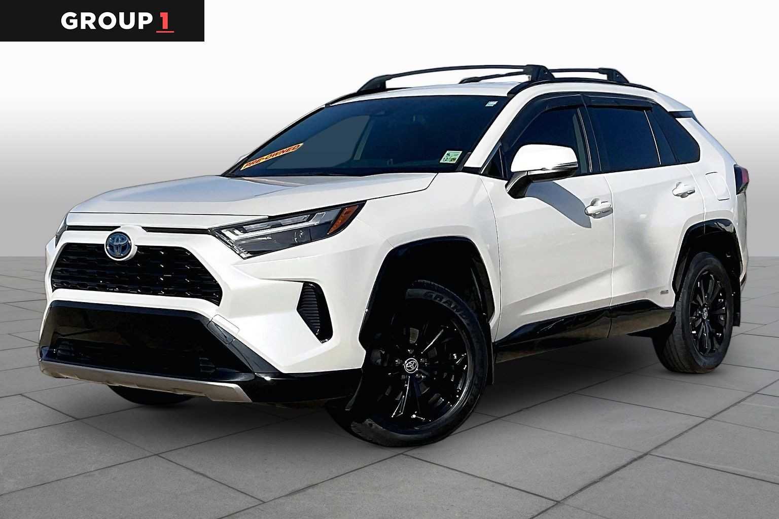2022 Toyota RAV4 Hybrid SE