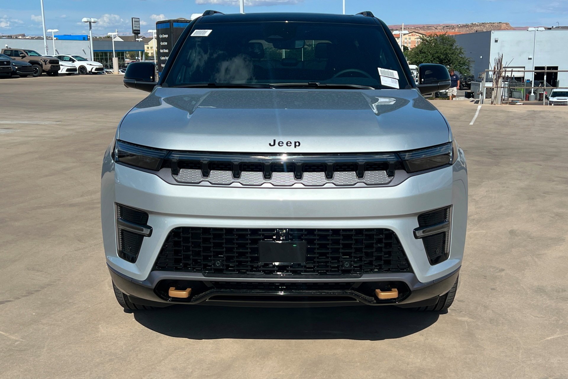 New 2026 Silver-Zynith Exterior Paint Jeep 85th Anniversary image 9