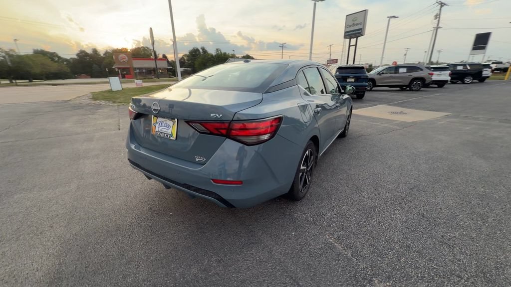 Used 2024 Gray Nissan SV image 7