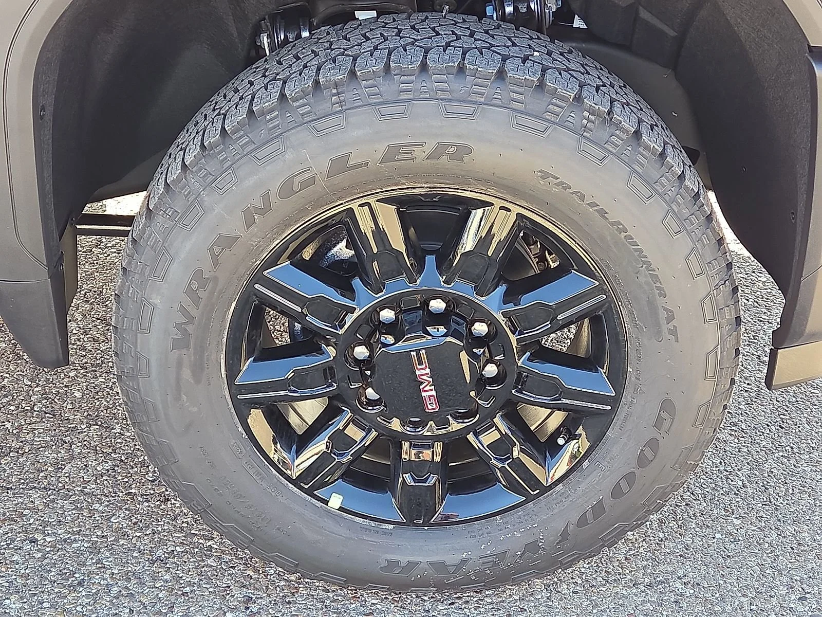 New 2026 Summit White GMC AT4 image 7