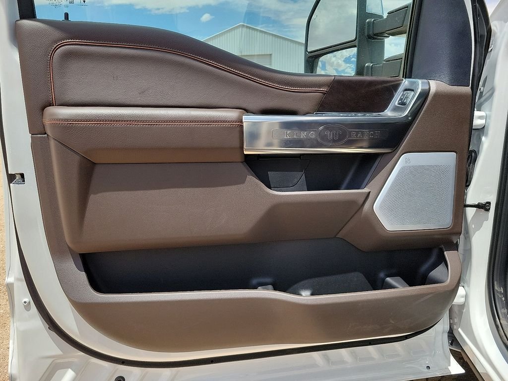 New 2026 Star White Metallic Tri-Coat Ford F-250® King Ranch® image 18