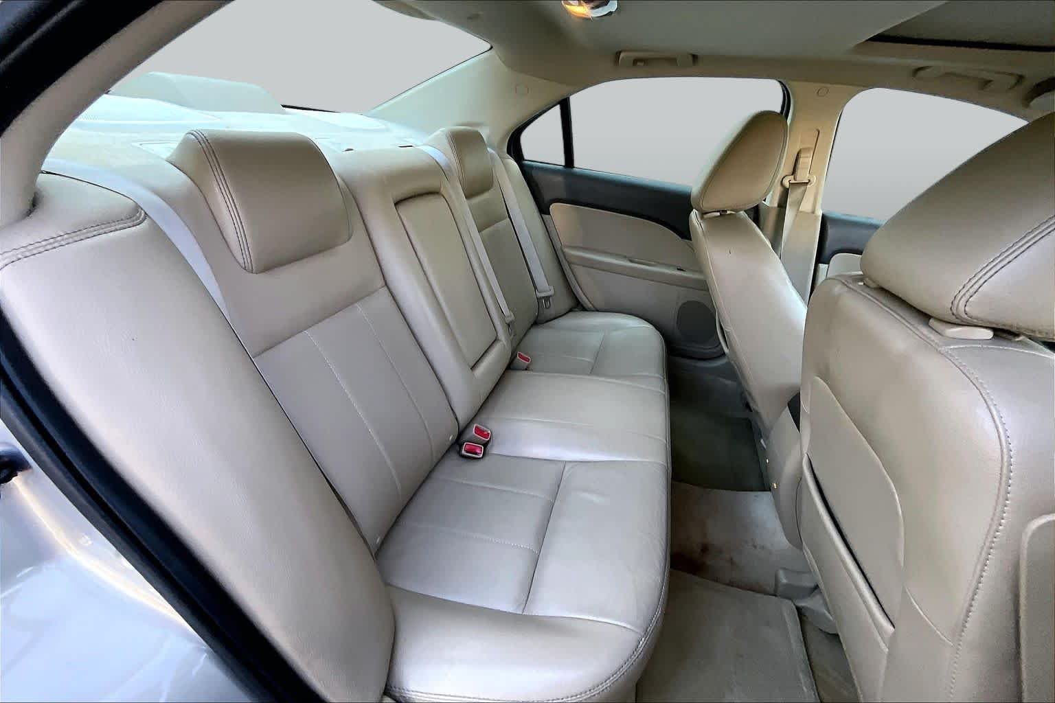 Used 2009 Tuxedo Black Metallic Mercury Premier image 19