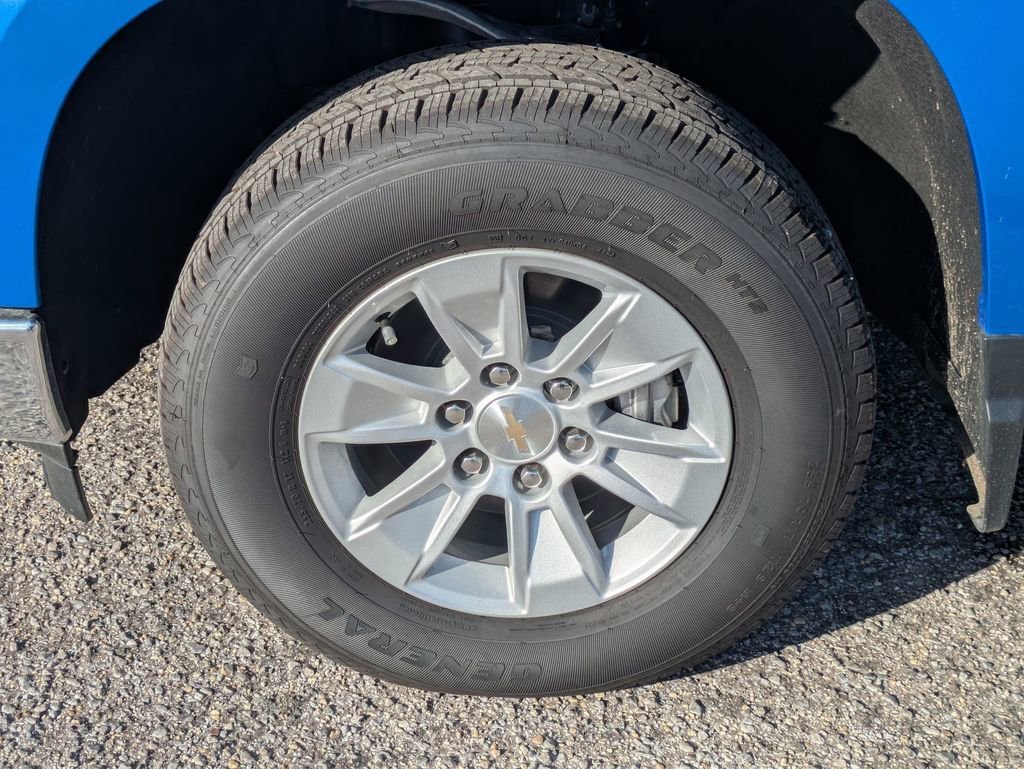 2025 Chevrolet Silverado 1500 LT - Photo 12