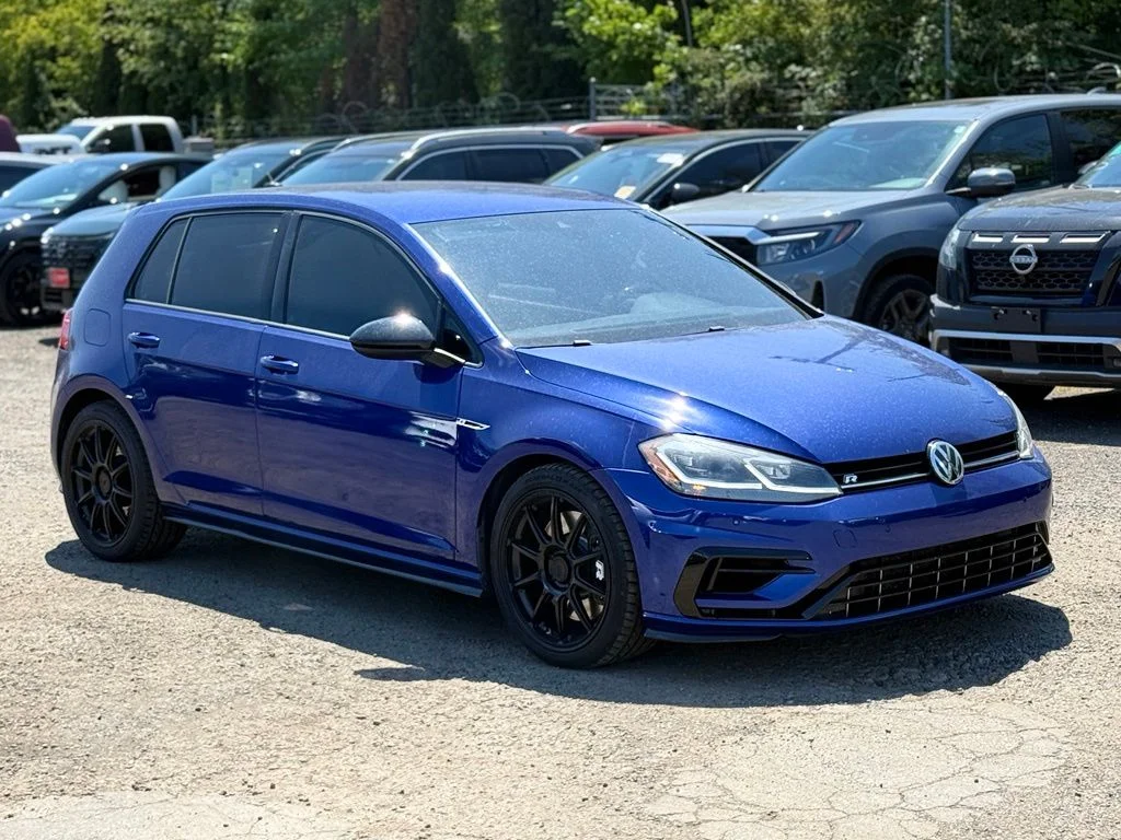 Used 2018 Blue Volkswagen DCC & Navigation 4Motion image 1