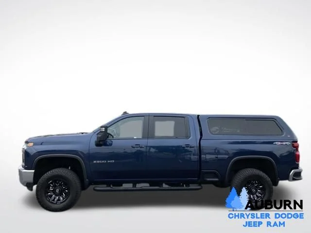 Used 2022 Blue Chevrolet LT image 4